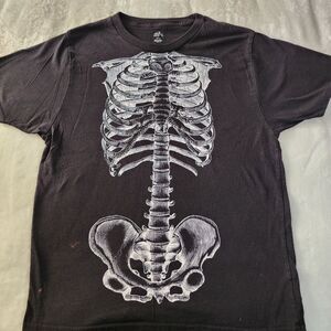 Celebrate Halloween Black Tshirt With Skelton Graphic Size Medium
